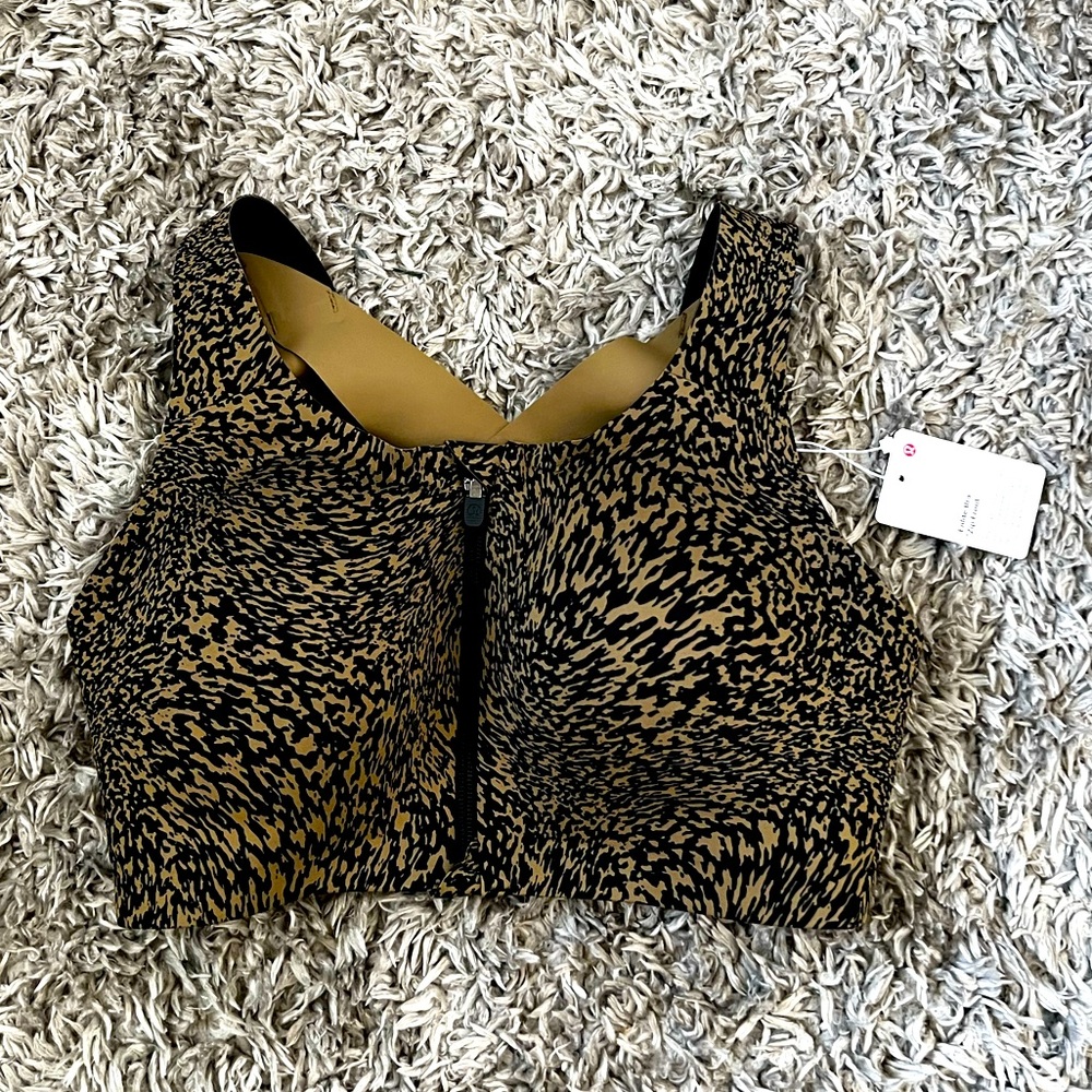 LULULEMON Enlite Front Zip Bra